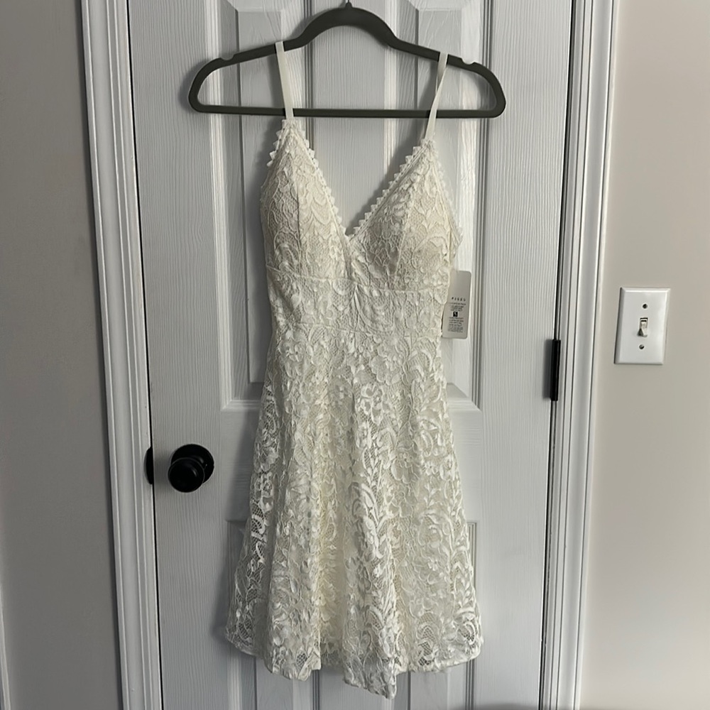 Made in Italy- Ivory Dress with padded cups